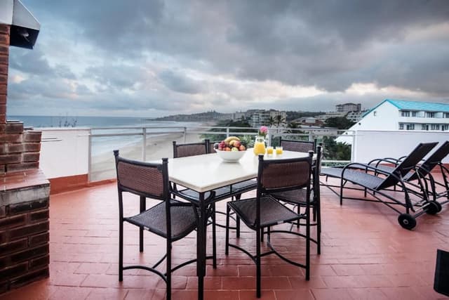 2 Bedroom Sea View Apartment