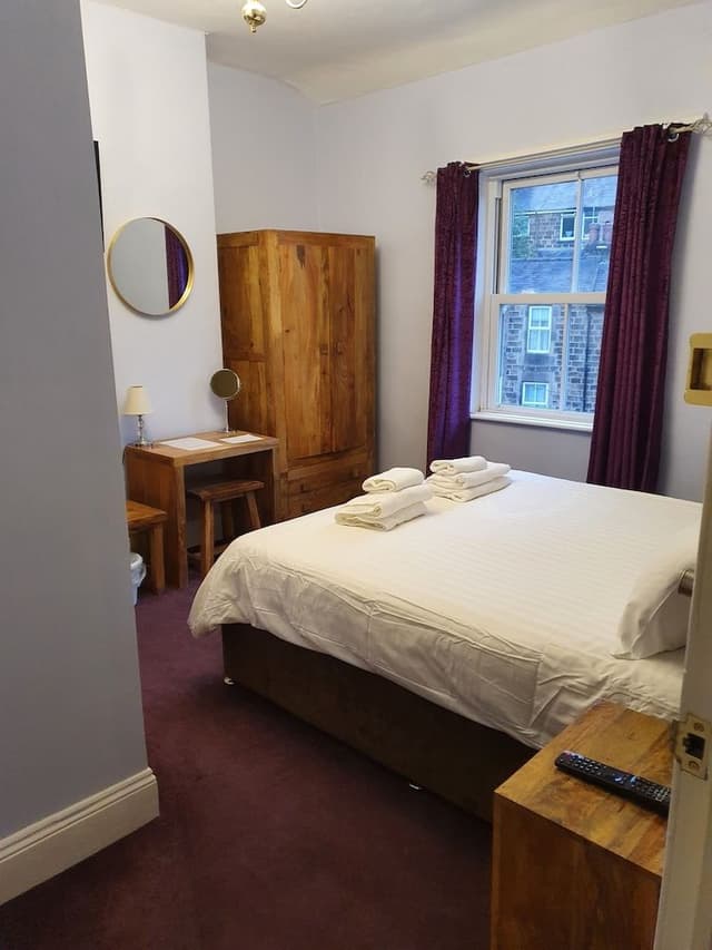 Standard Double Room, Ensuite