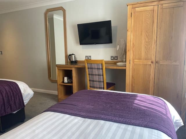 Standard Twin Room