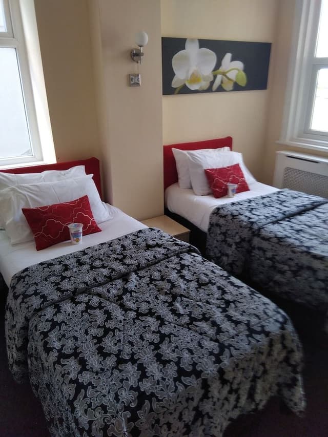 Family Apartment, 2 Bedrooms, Partial Sea View