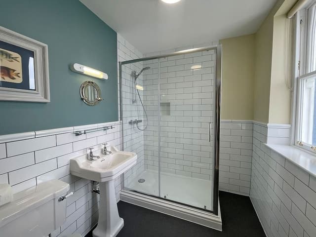 Double Room (3rd Floor)