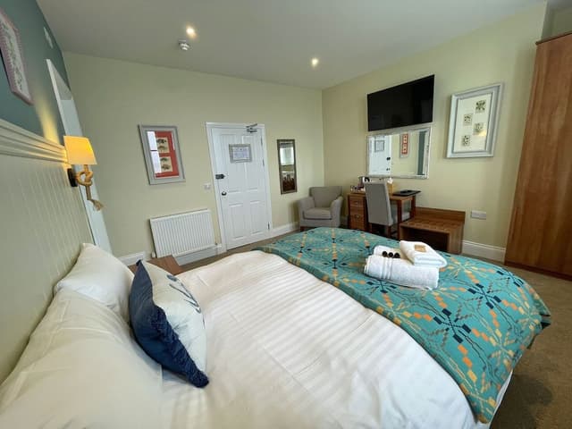 Double Room (3rd Floor)