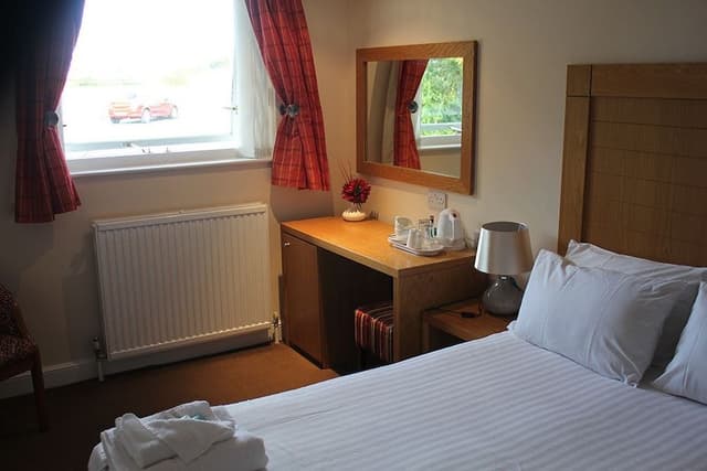 Twin Room, Ensuite
