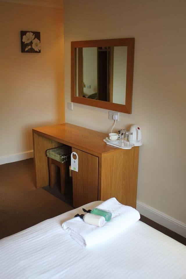 Room, 1 King Bed, Ensuite (Honeymoon Suite)