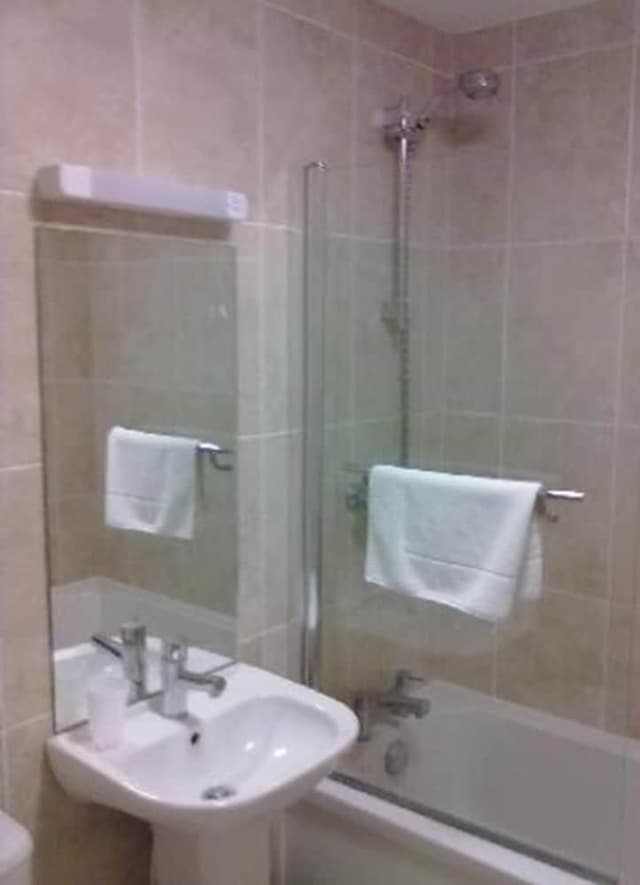 Room, 1 King Bed, Ensuite (Honeymoon Suite)