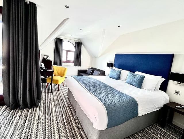 Executive Room