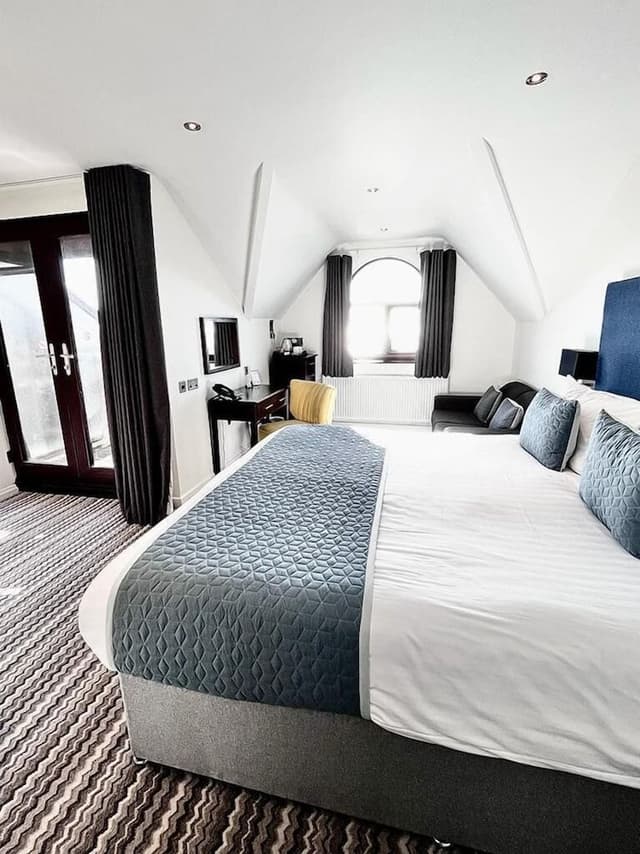 Executive Room