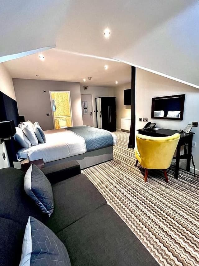 Executive Room