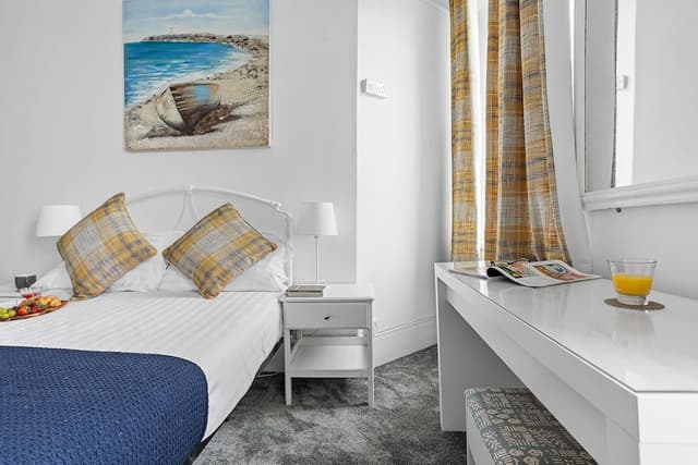 Apartment, Ensuite (Christie)