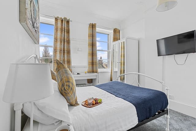 Apartment, Ensuite (Christie)