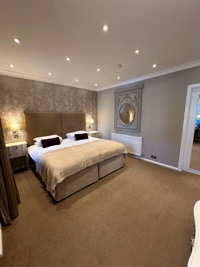 Executive Suite, Ensuite