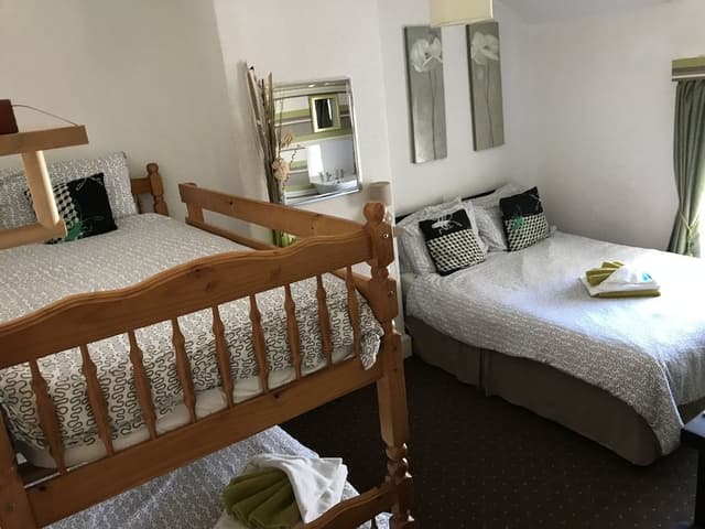Standard Suite, Shared Bathroom (room 9)