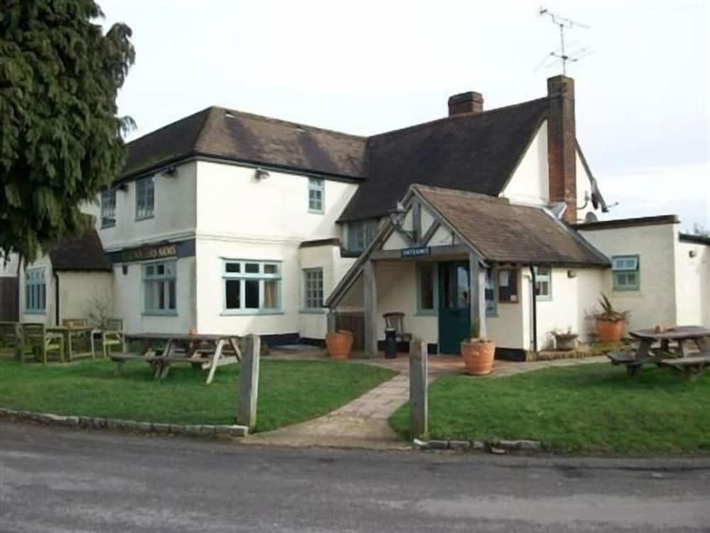The Potters Arms The Potters Arms