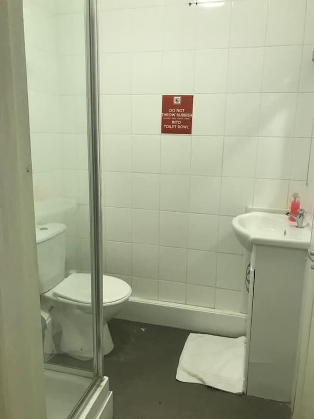 Basic Triple Room