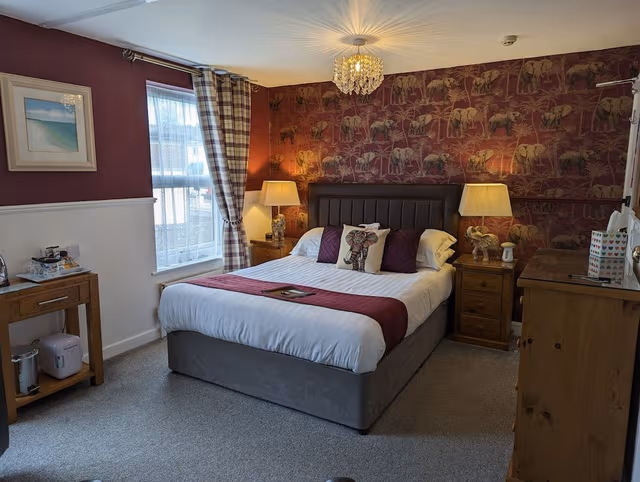 Superior Double Room, Ensuite (First Floor)