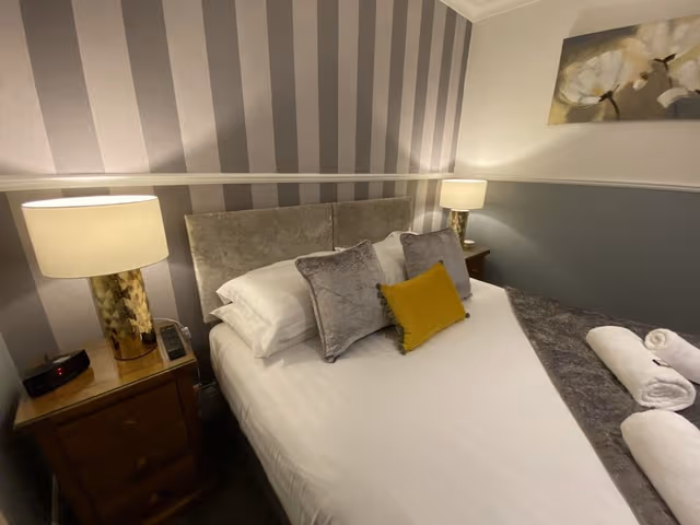 Superior Double Room, Ensuite (First Floor)
