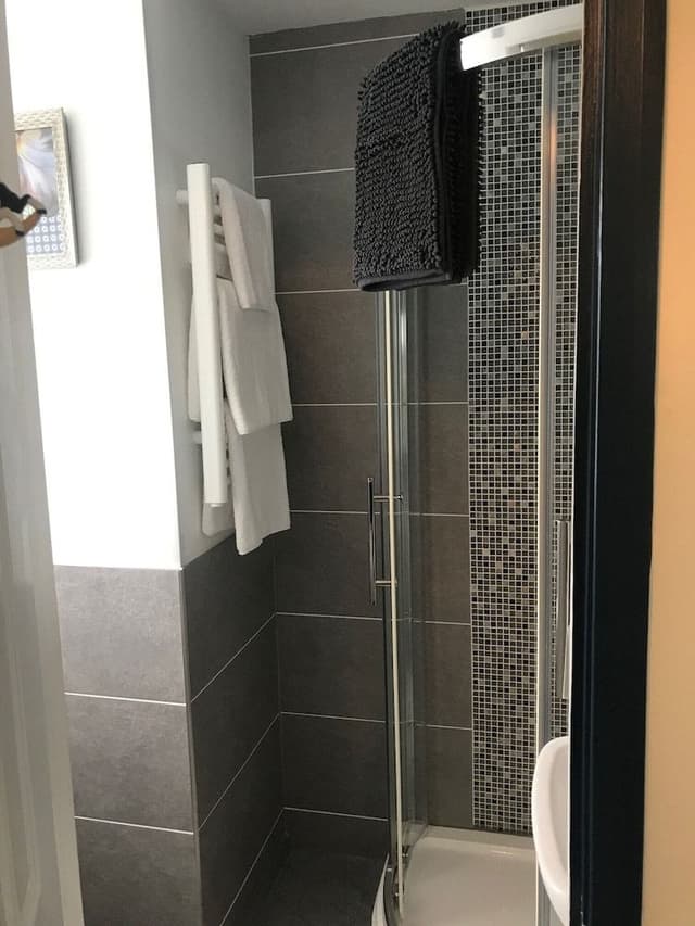 Luxury Suite, Ensuite