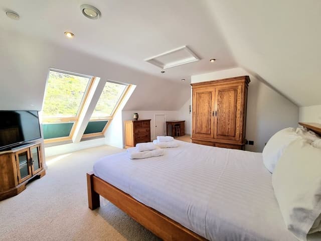 Classic Duplex, 2 Bedrooms, 2 Bathrooms