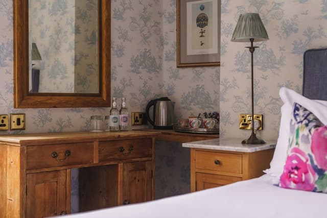 Standard Double Room, Ensuite