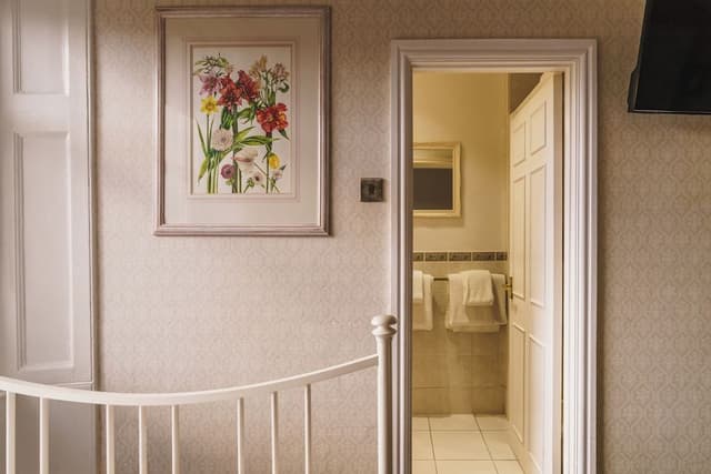 Standard Room, 2 Twin Beds, Ensuite