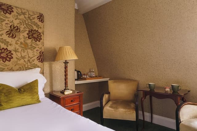 Standard Double Room, Ensuite