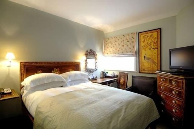 Classic Double Room