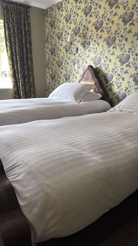 Classic Twin Room