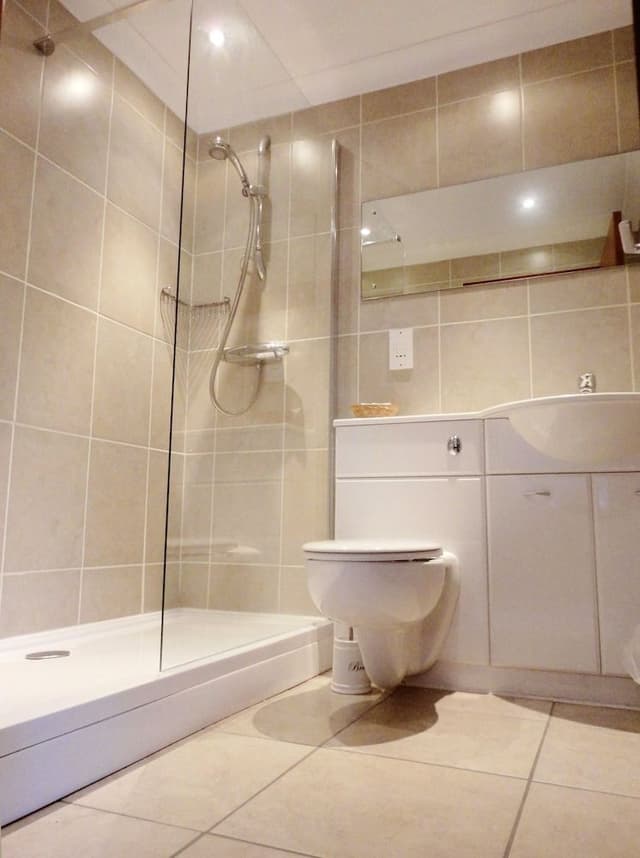 Double Room, Ensuite (King Size Bed)