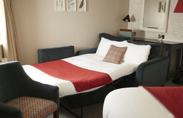 Family Room Sleeps 4