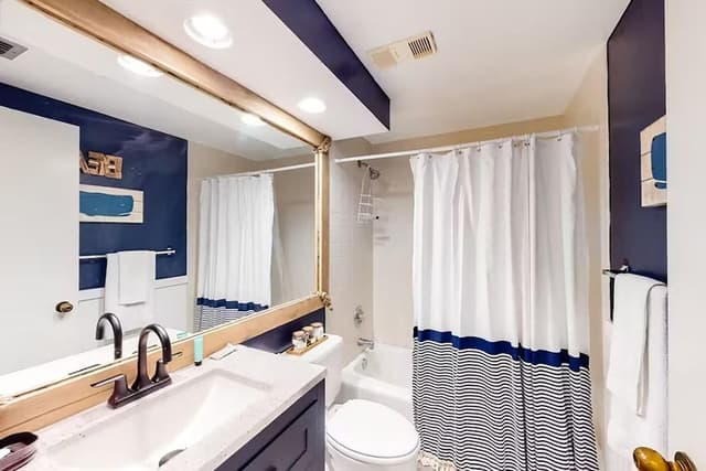 Condo, Multiple Beds (Surfside Resort #404)