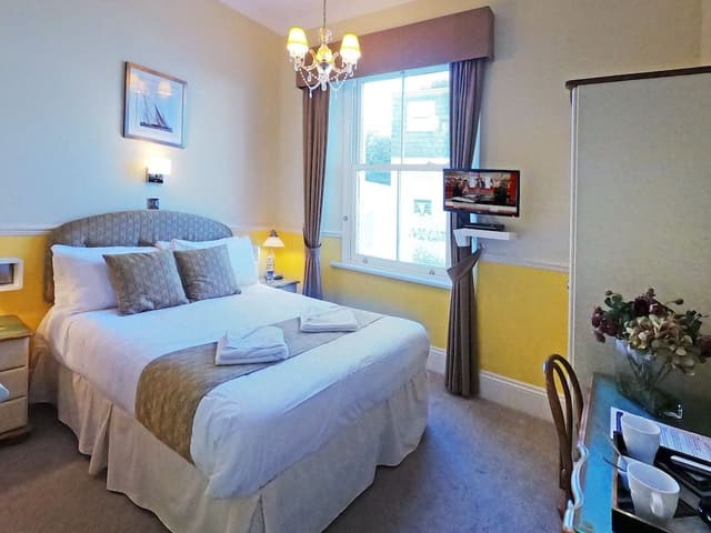 Standard Compact Room