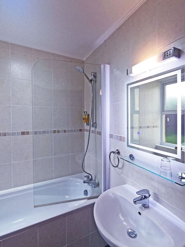 Standard Compact Room