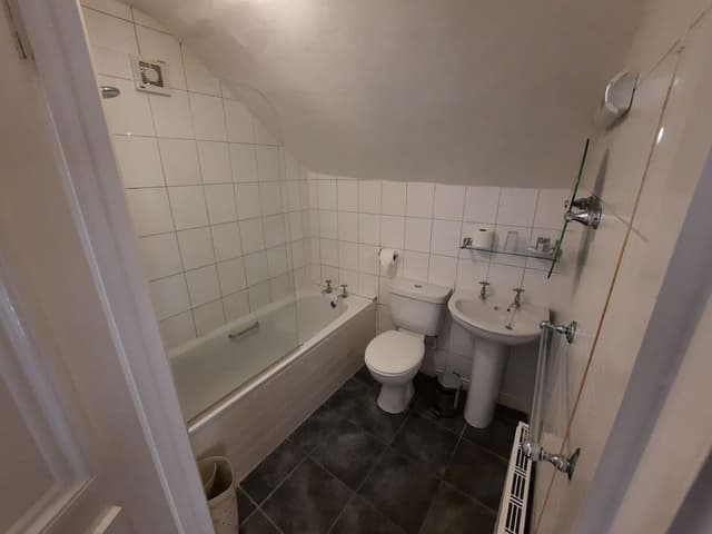 Family Room (Room 1)