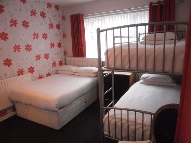 Standard Suite, Ensuite (Room 1, sleeps 4)