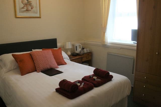 Double Room (Small Double)