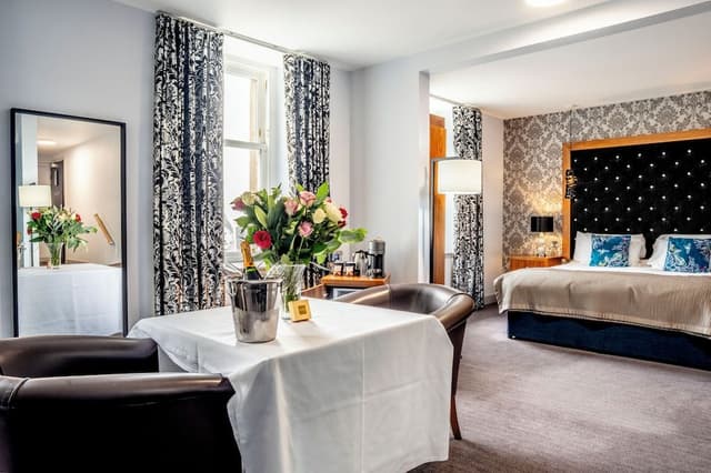 King Junior Suite