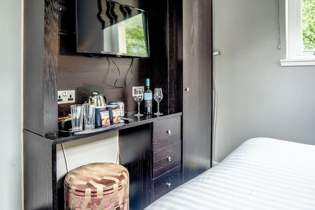 Double Guest Room
