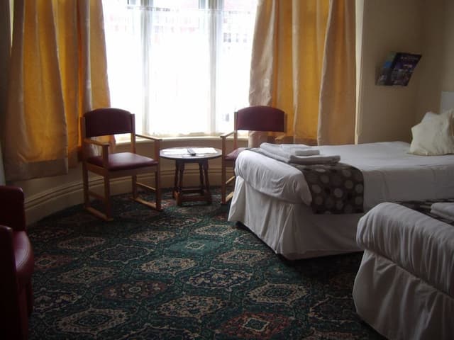 Twin Room, Accessible, Ensuite