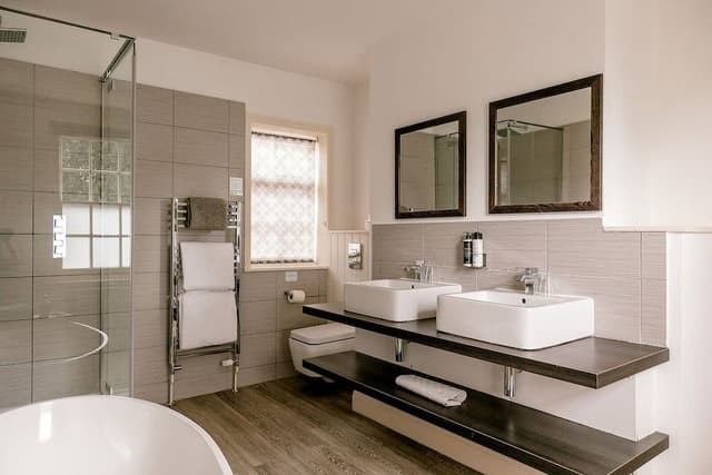 Superior Suite, Ensuite (Mulberry)