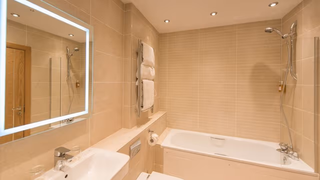 Deluxe Double or Twin Room, 1 Bedroom, Refrigerator