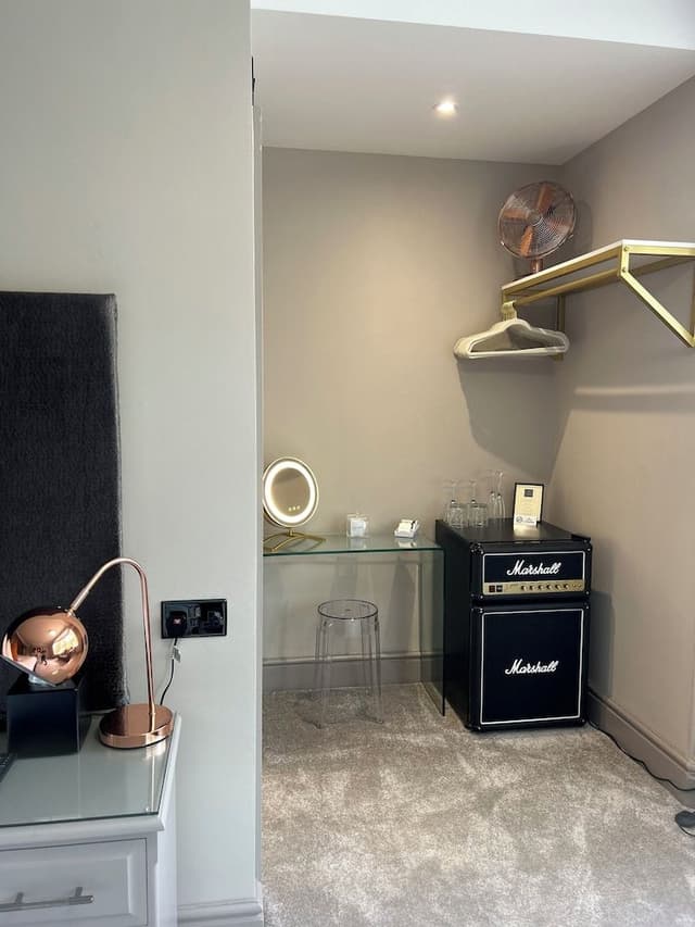 Luxury Superking/Twin En-suite Room