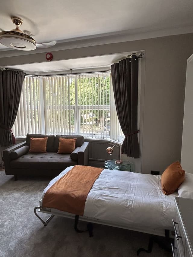 Luxury Superking/Twin En-suite Room