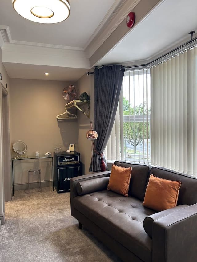 Luxury Superking/Twin En-suite Room