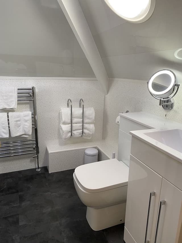 Double En- Suite