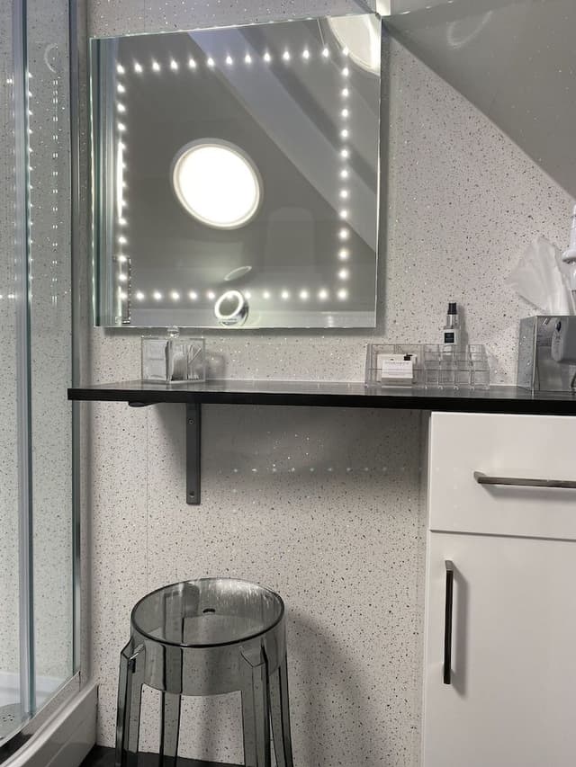 Double En- Suite