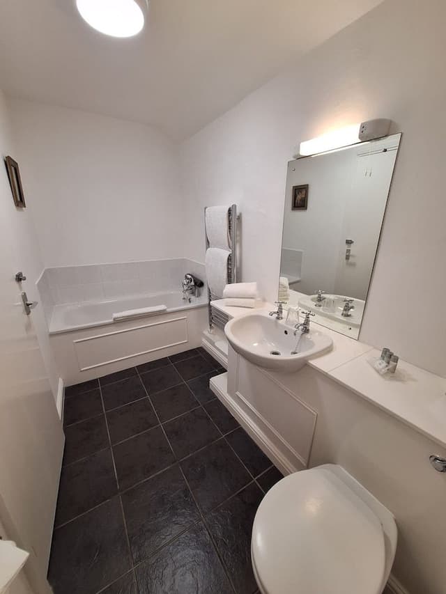 Double Room, Ensuite (Four Poster)