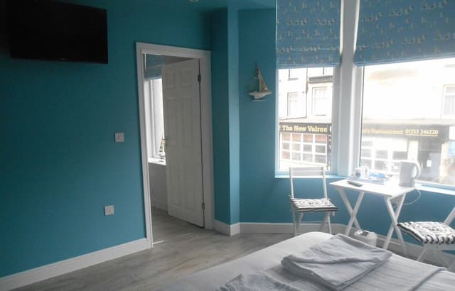 Family Room (Room 4)