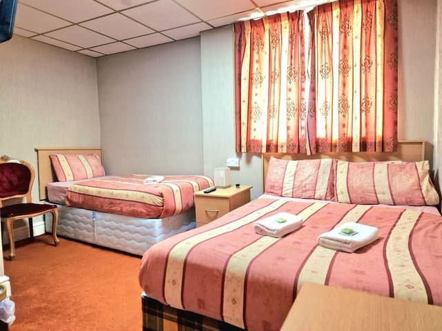 Standard Triple Room, Ensuite