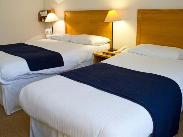 Standard Twin Room, Ensuite