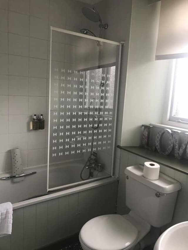 Classic Double Room, Ensuite